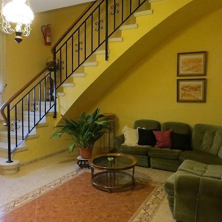 Hostal Restaurante Reina El Tejar المظهر الخارجي الصورة