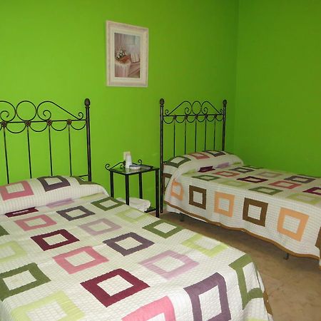 Hostal Restaurante Reina El Tejar المظهر الخارجي الصورة