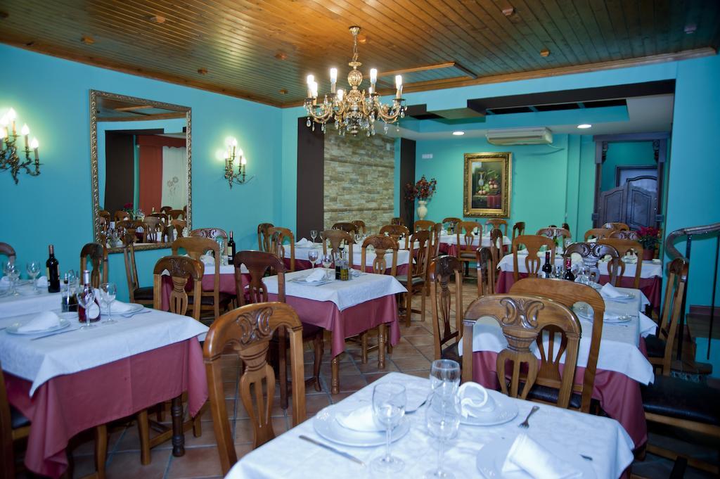 Hostal Restaurante Reina El Tejar المظهر الخارجي الصورة